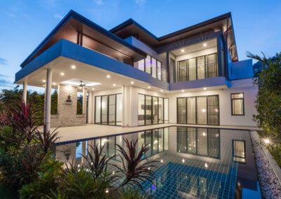 Luxury los angeles villa with swimming pool